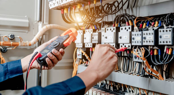 Best Local Electrician Companies  in Newton, KS